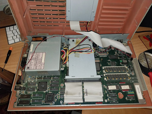 Inside the Mega STE..